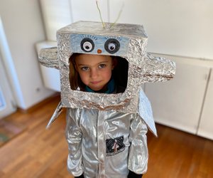 DIY-Roboterkostüm für Kinder: So bastelt ihr es in nur 10 Minuten