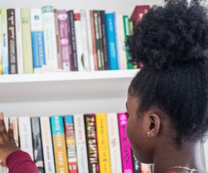 Bücher entsorgen: 15 Möglichkeiten, wie man seine aussortierten Bücher loswerden kann