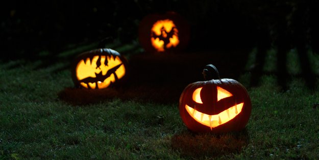 Halloween-Kürbisse schnitzen: 13 Vorlagen für gruselig-lustigen Spaß