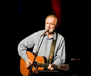 Wie textsicher bist du bei Hannes Wader? Finde es in diesem Musik‑Quiz heraus