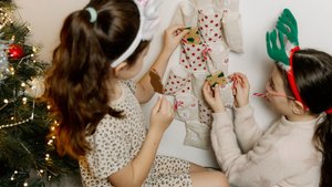 24 magische Türchen: Die schönsten Ideen, mit denen ihr den Adventskalender für Kinder füllen könnt