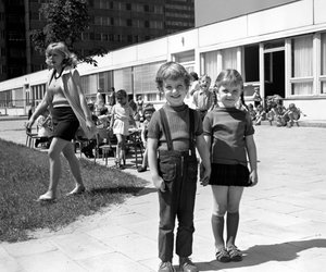 Quiz dich zurück in die DDR: Was weißt du wirklich über Kindheit im Osten?