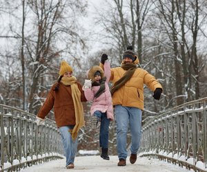 9 Helfer, mit denen du Spaziergänge im Winter richtig genießen kannst